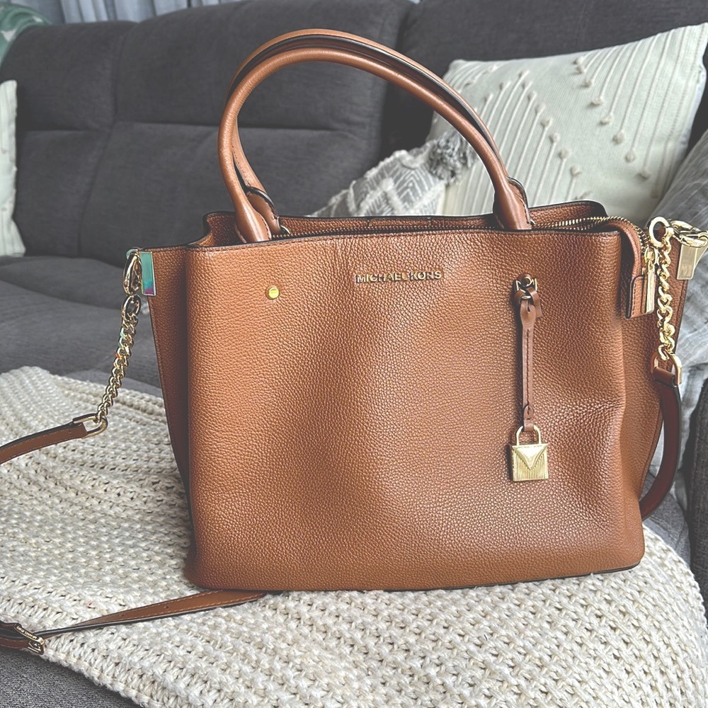 Michael Kors satchel . Like new. Brown leather with gold hardware